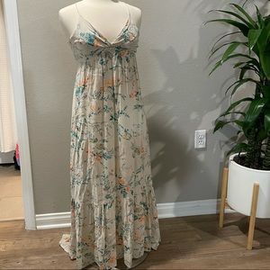 New with tags- Billabong maxi dress